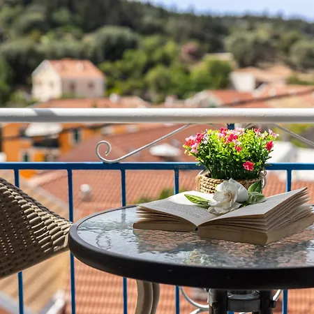 Guest house Nafsika And - 3*